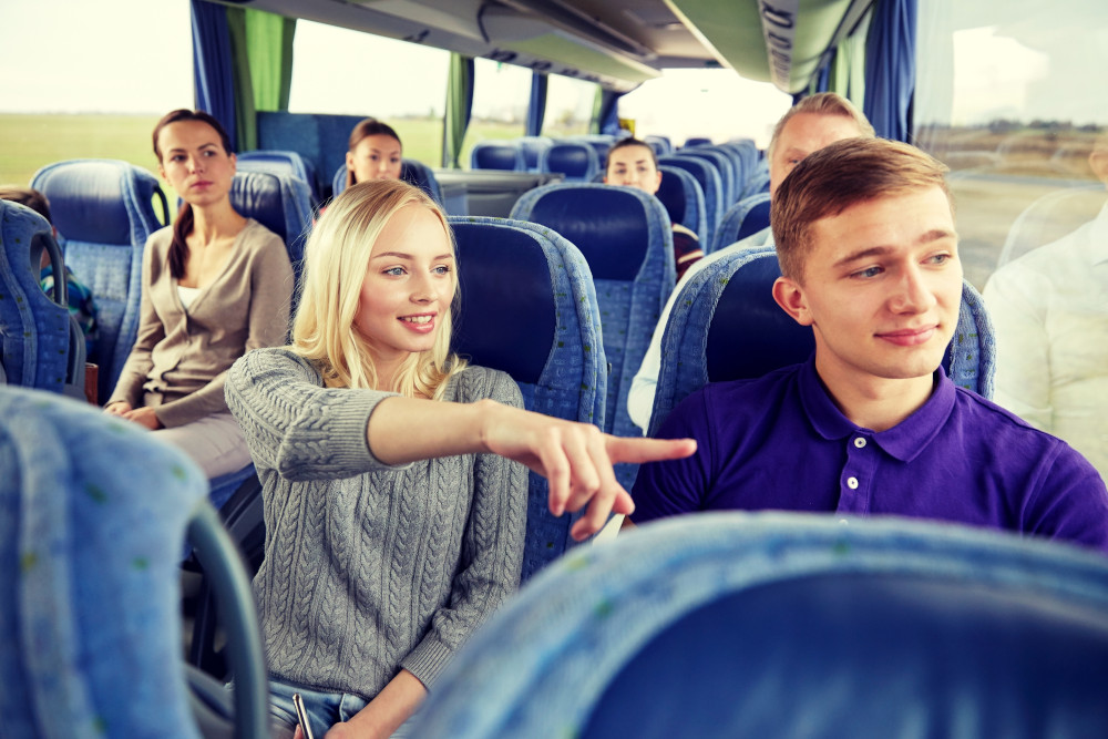 Bus mit Fahrer mieten bei Hövels